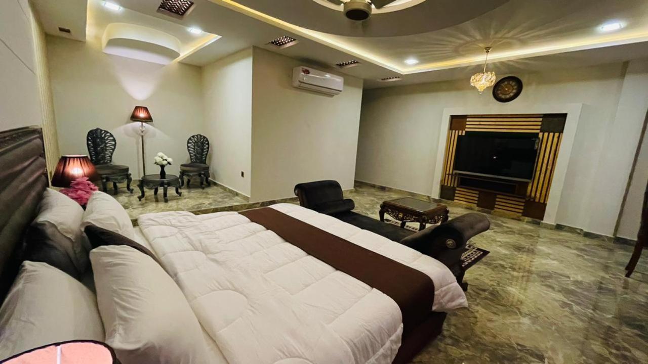 Golden Sand Hotel Rahim Yar Khan Exteriör bild